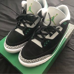 Air Jordan 3 Pine Green